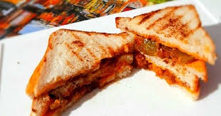 Chilli Garlic Paneer Sandwich (Panini)