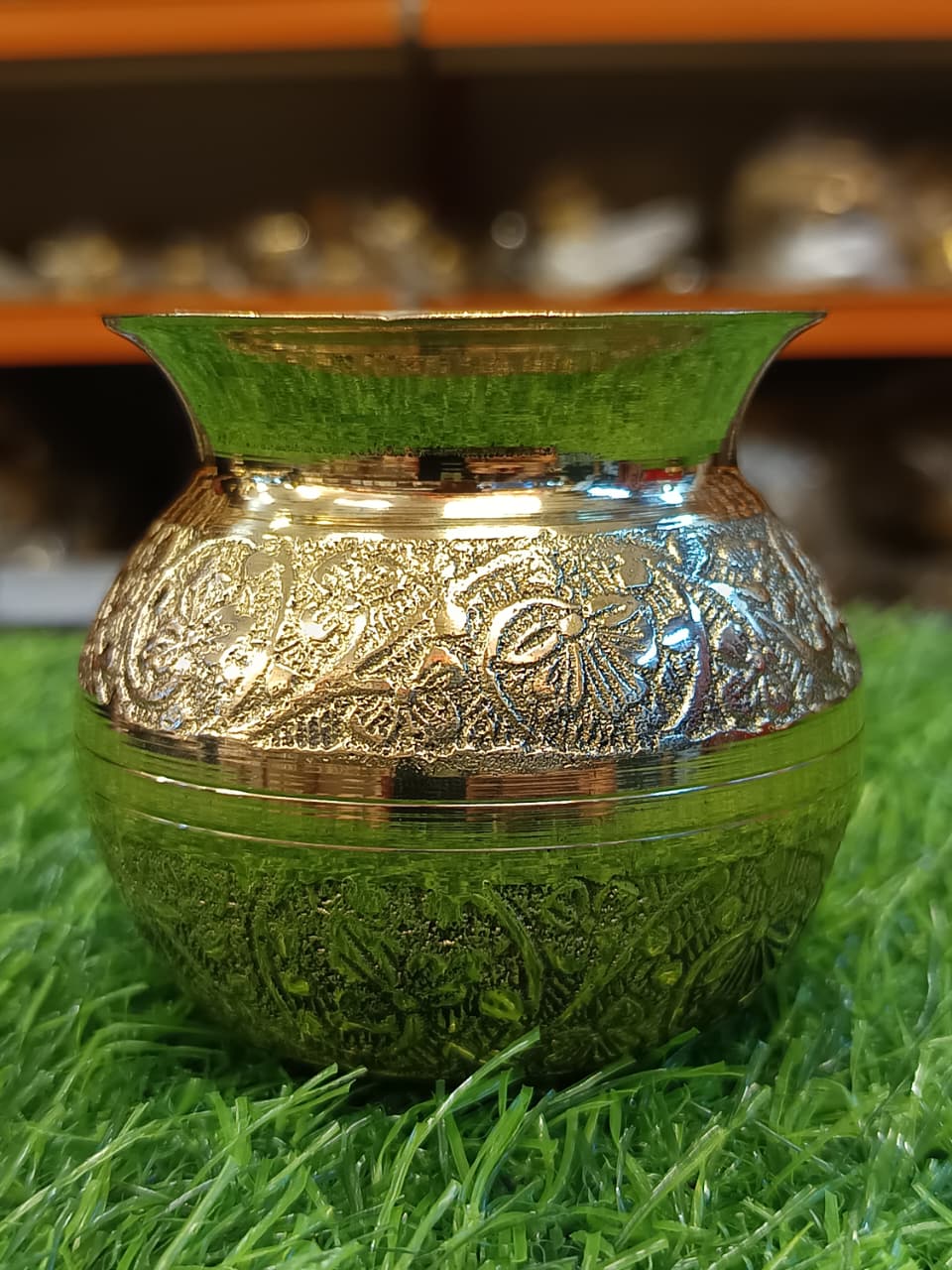 Brass embosed lotta (NO 2)