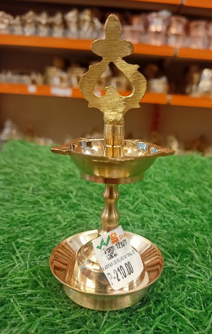 Brass ariyakkudi kuthu vilakku (NO 1)