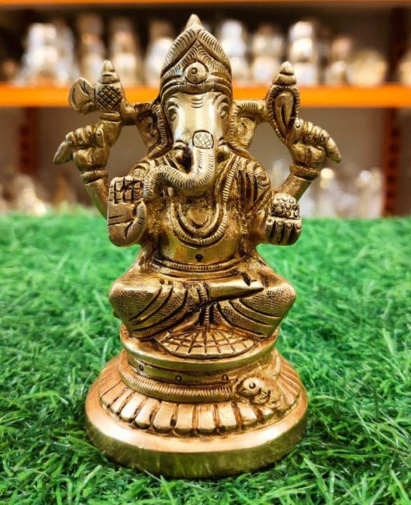 Brass Antic vinayagar W/A arch (SIZE 1)